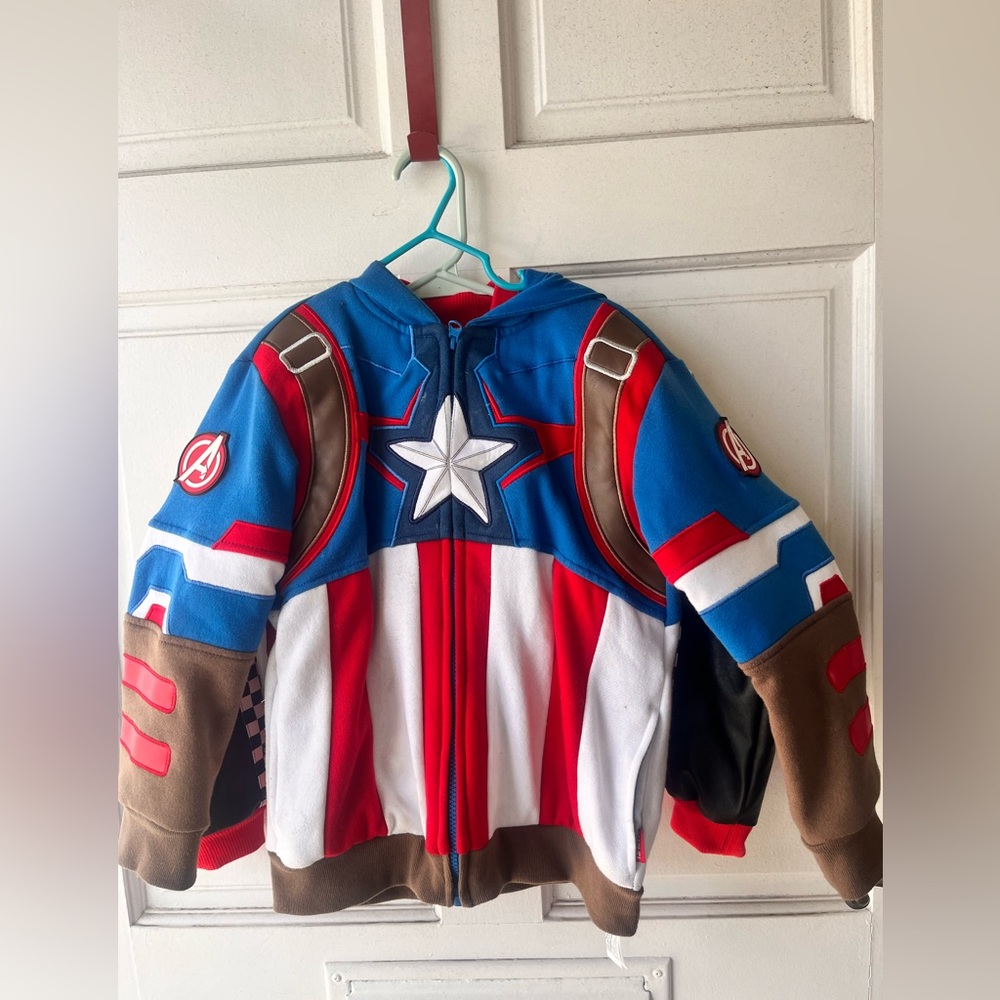 Captain America Disney zip up hoodie